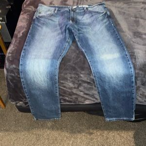 Wrangler Slim Tapered Jeans